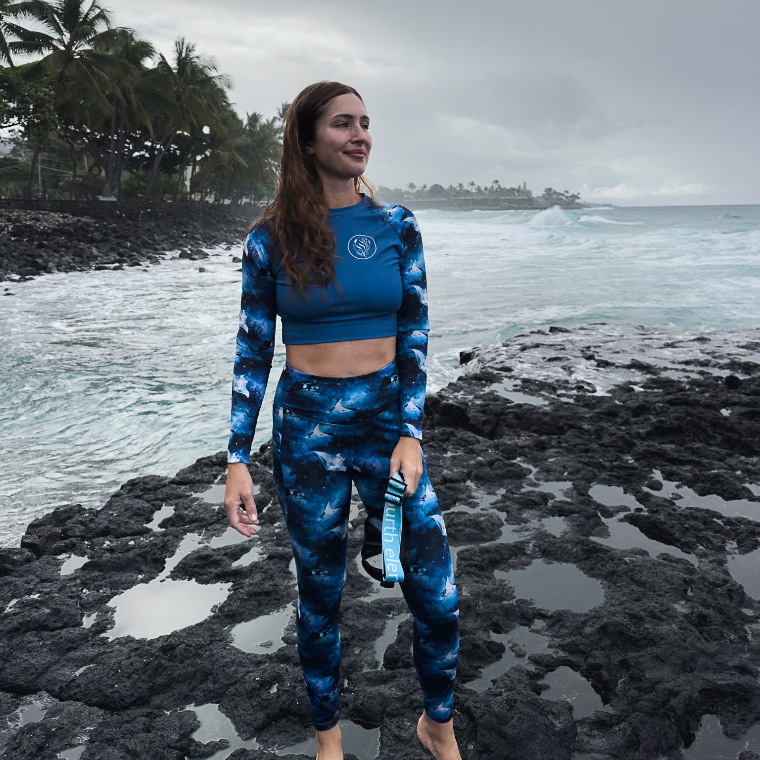 Moonlight Manta Eco Cropped Rash Guard Solid - 