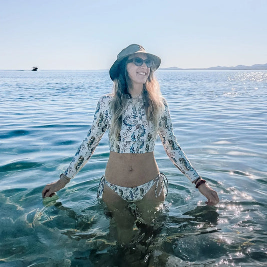 Seahorse Haven Eco Cropped Rash Guard - 