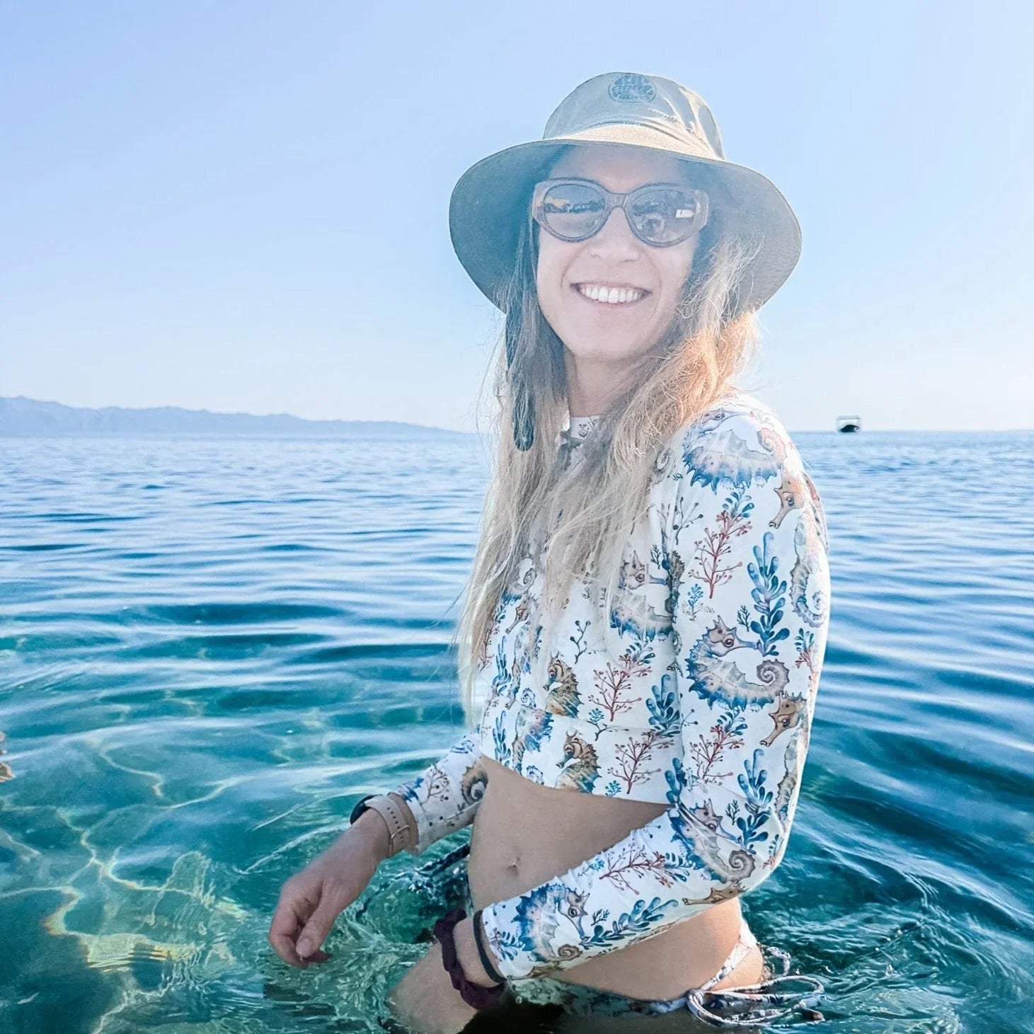 Seahorse Haven Eco Cropped Rash Guard - 