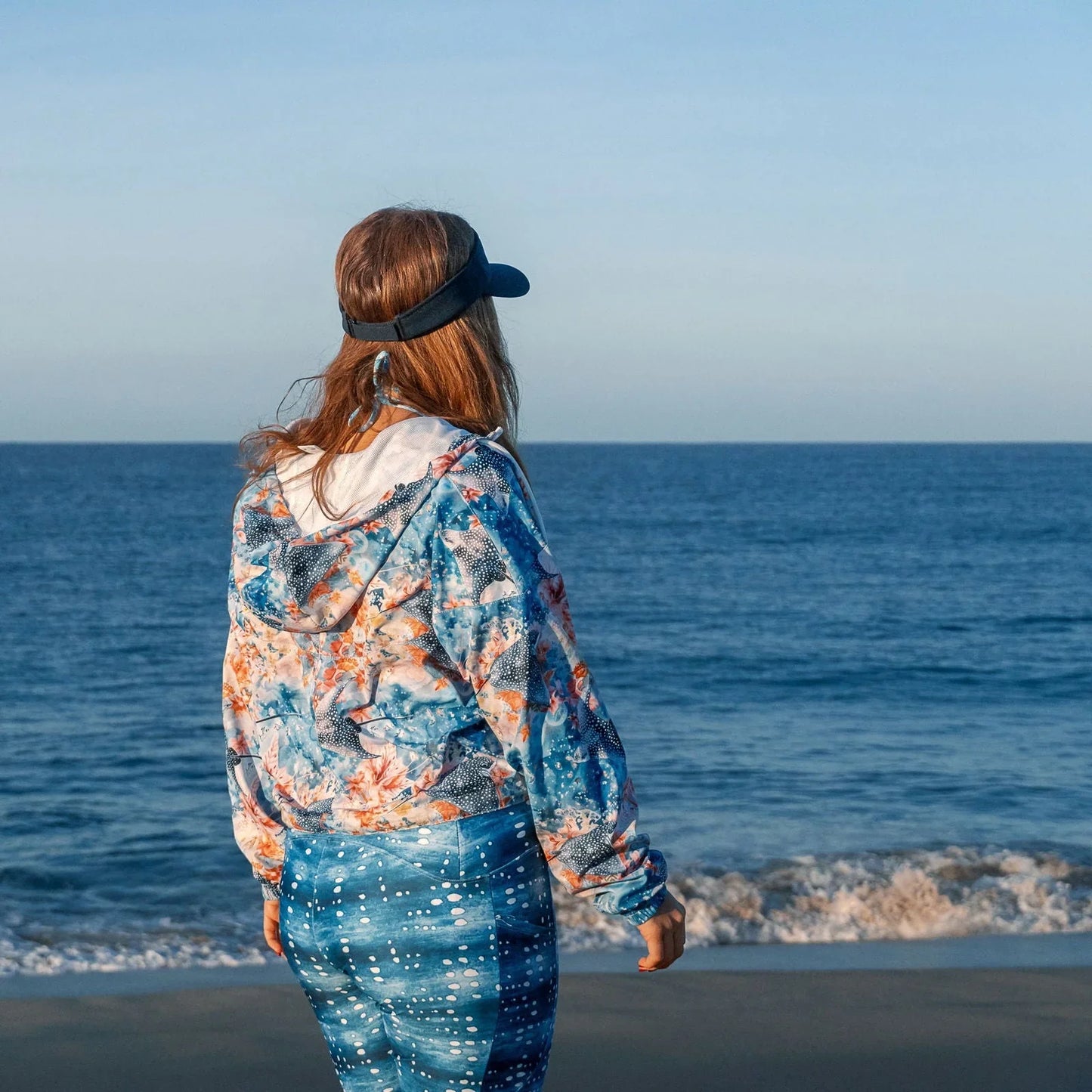 Spotted Eagle Ray Women’s cropped Windbreaker - 