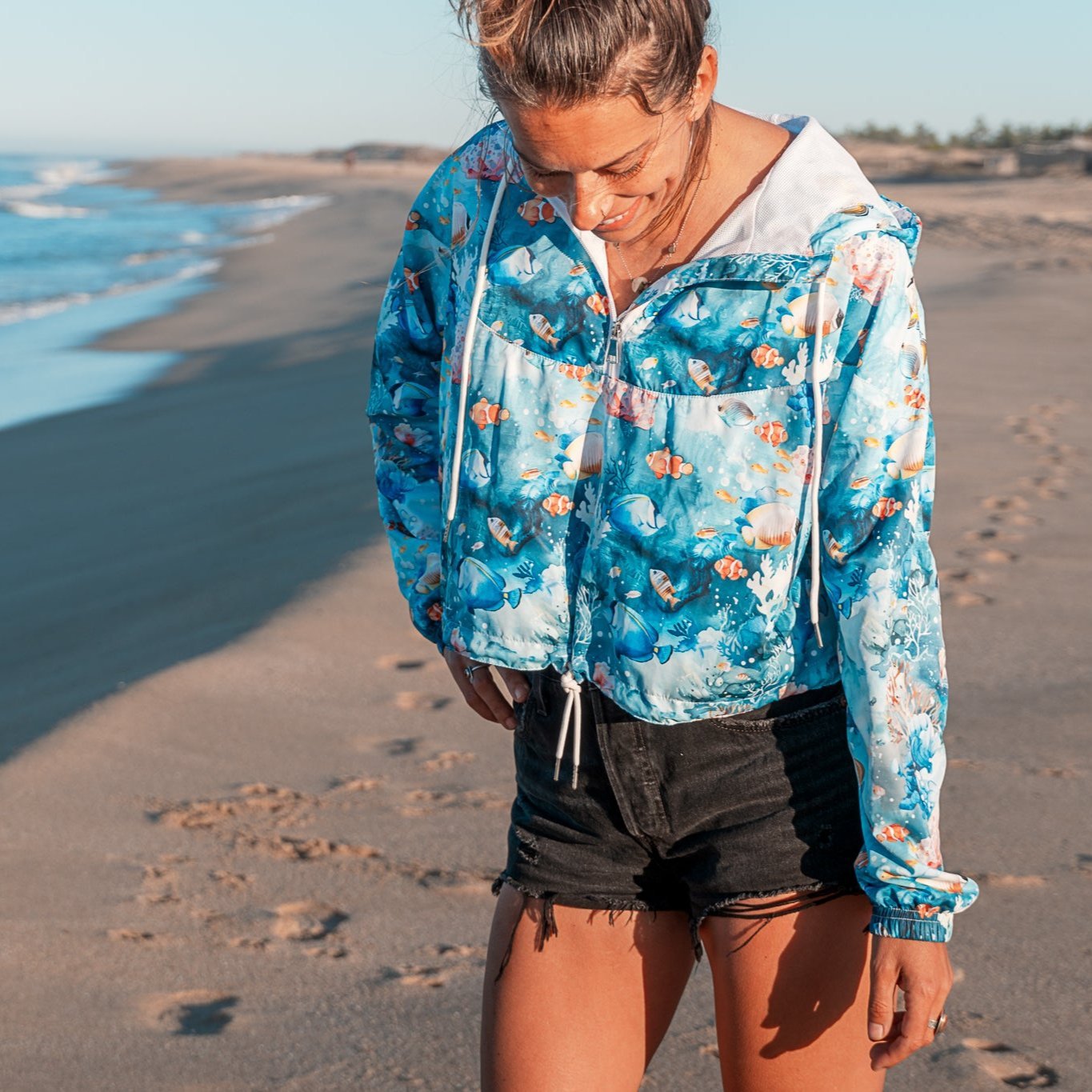Tropical Reef Fish Women’s cropped Windbreaker - 